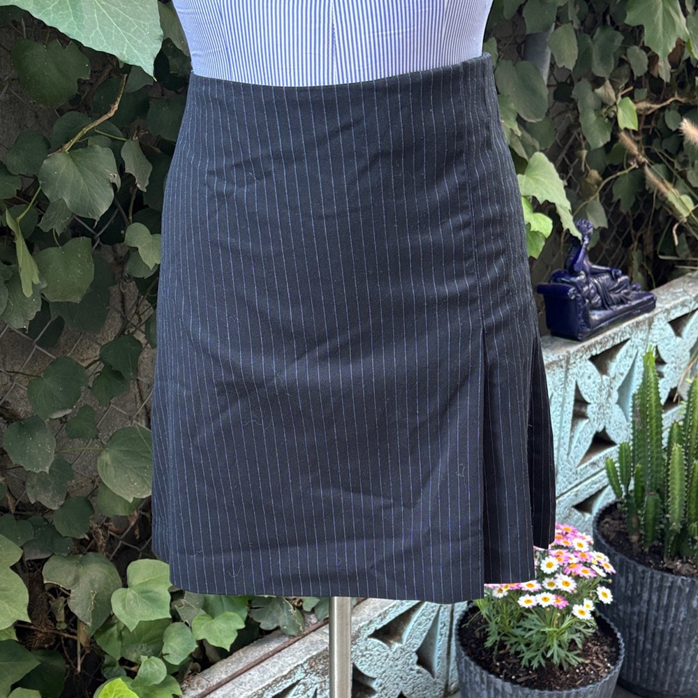 Mossino Stretch Pinstripe Black Pencil Skirt with Side Pleat